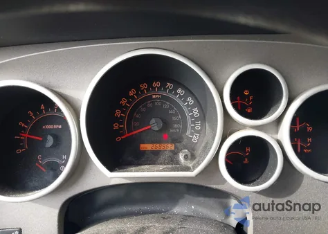 2010 Toyota Tundra Grade 5.7L V8 z USA, uszkodzony, nr VIN 5TFUW5F1XAX110222